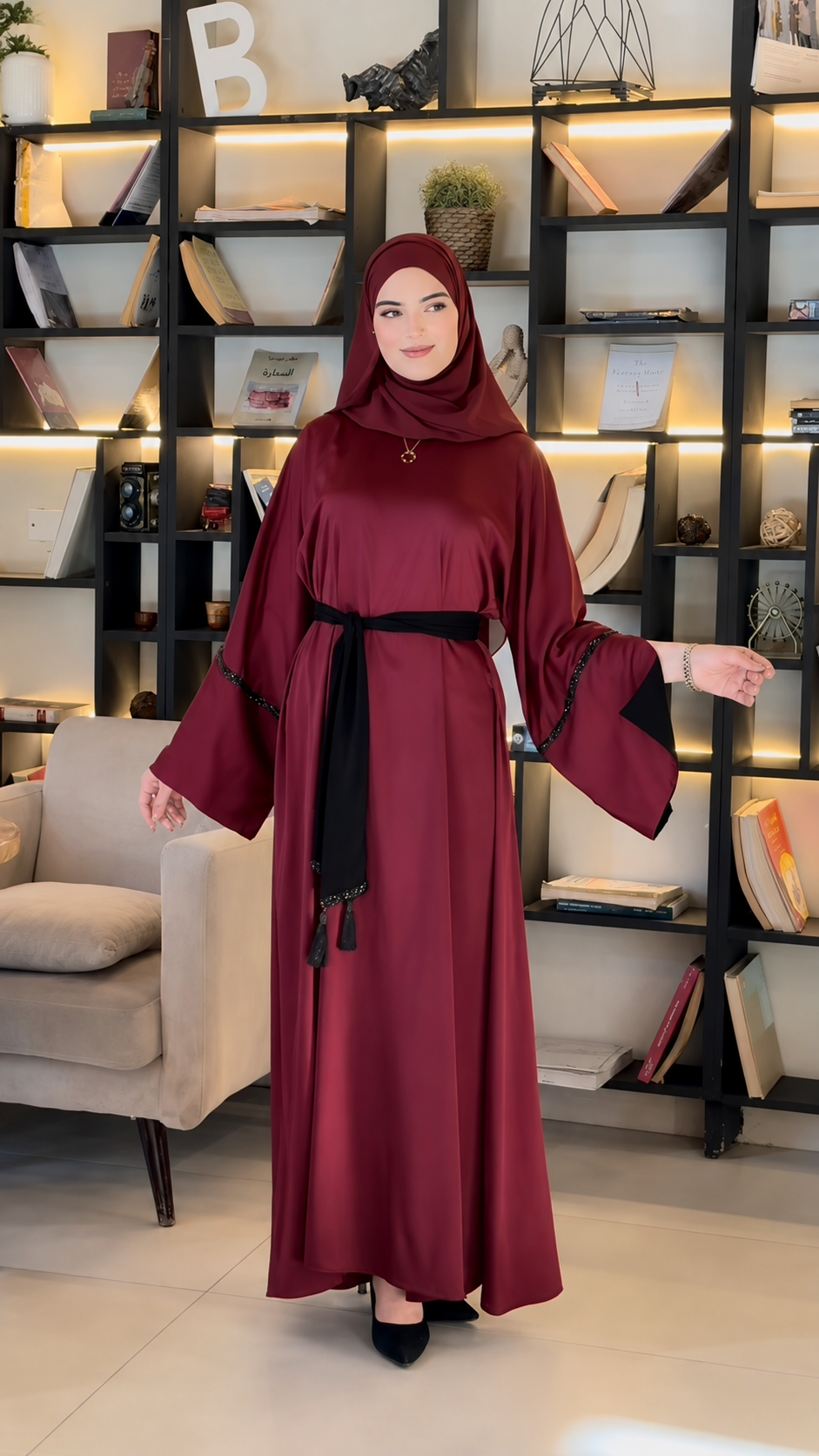 عباية حرير أسود فحمي