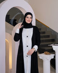 عباية كلاسيك عملية بتفاصيل مخططة