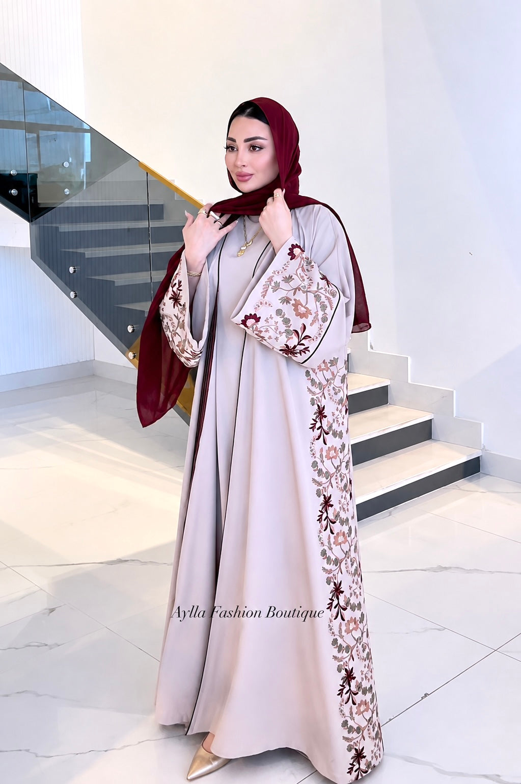 عباءة سهرة كتان بلون الشمبانيا